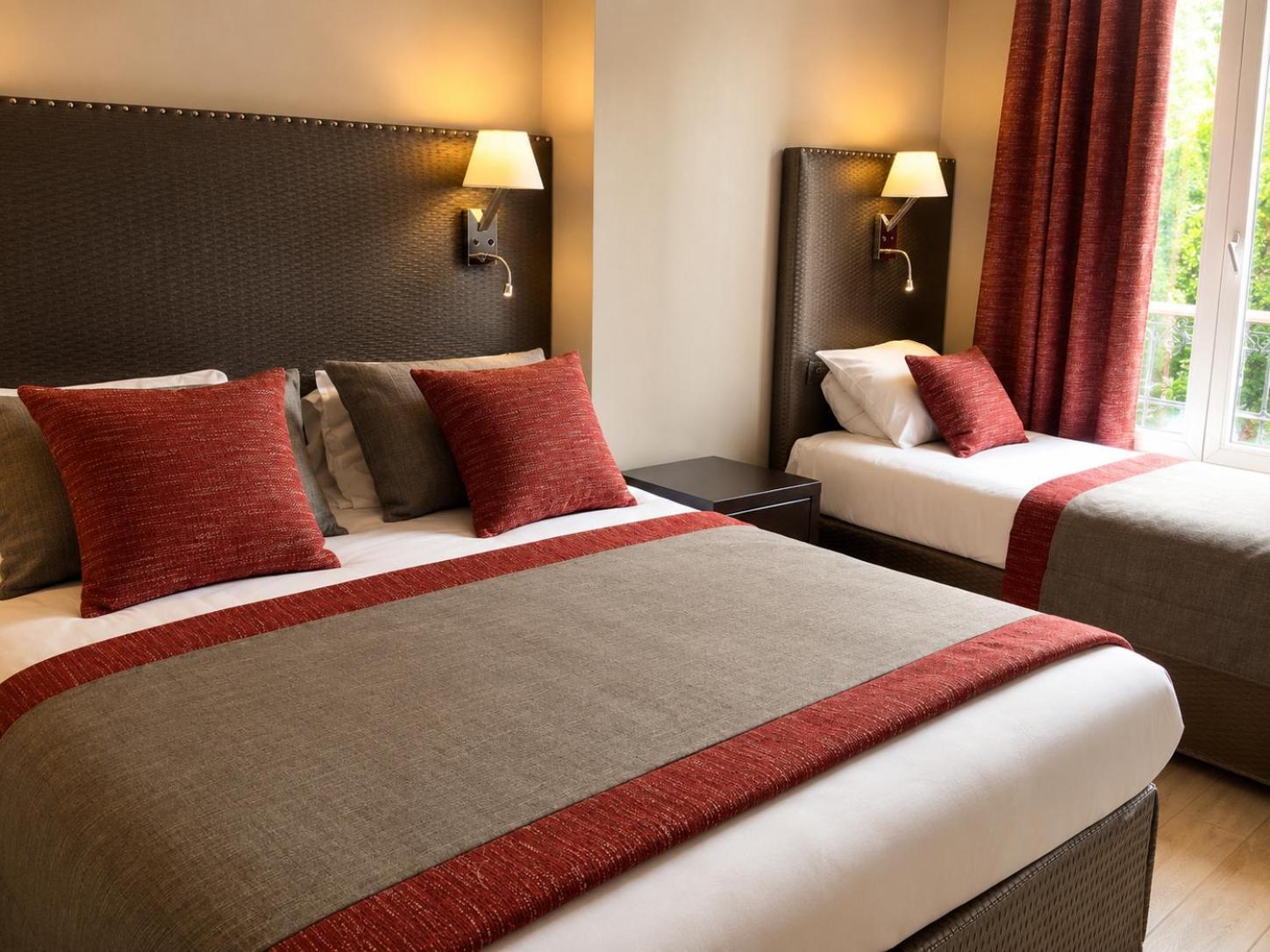 Triple Room