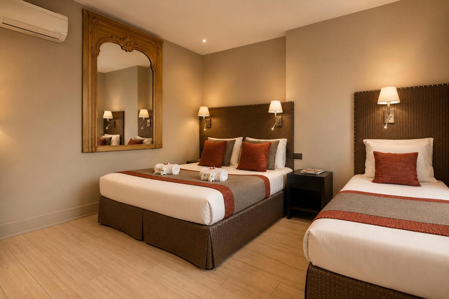 Triple Room